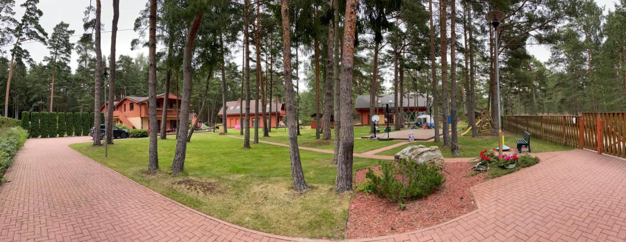 Апартаменты Salkoni Папе Экстерьер фото